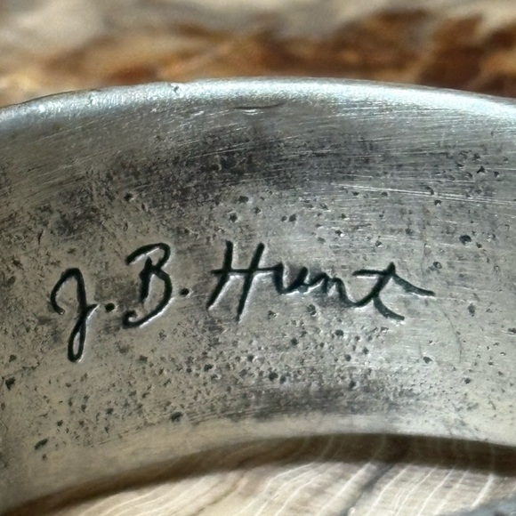 J.B. Hunt Wild Kingdom Pewter Silver Signed Cuff Bracelet - Picture 5 of 5